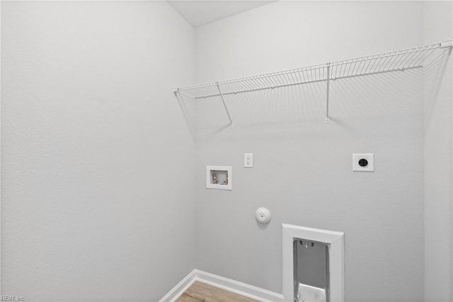 6471 Swan Arch, Norfolk, VA 23513 - washroom with hookup for an electric dryer, washer hookup, laundry area, baseboards, and gas dryer hookup