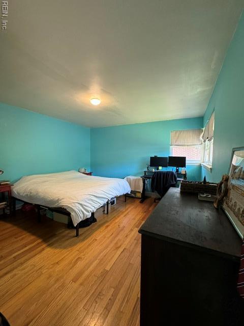 521 N Shore Rd, Norfolk, VA 23505 - bedroom with wood finished floors