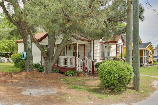 view of front of house featuring covered porch