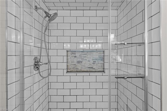 full bathroom featuring a stall shower