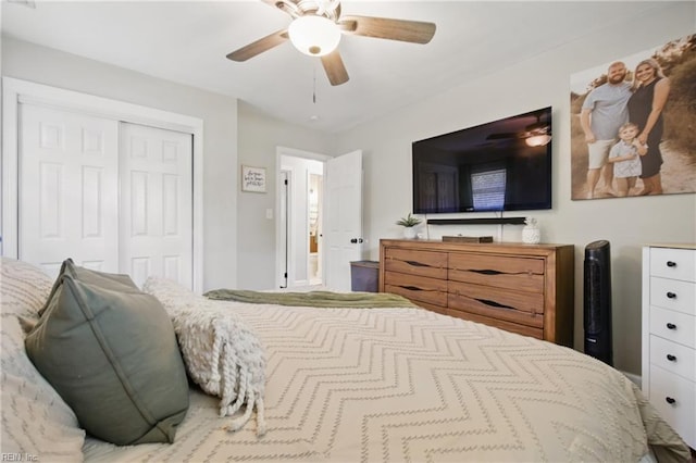 bedroom featuring a closet and a ceiling fan