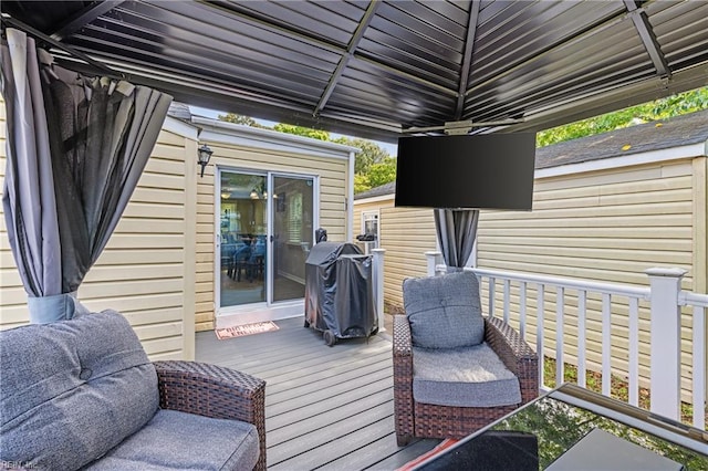 deck with grilling area