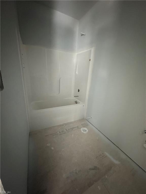 131 Brookhaven Dr, Williamsburg, VA 23188 - full bath with washtub / shower combination