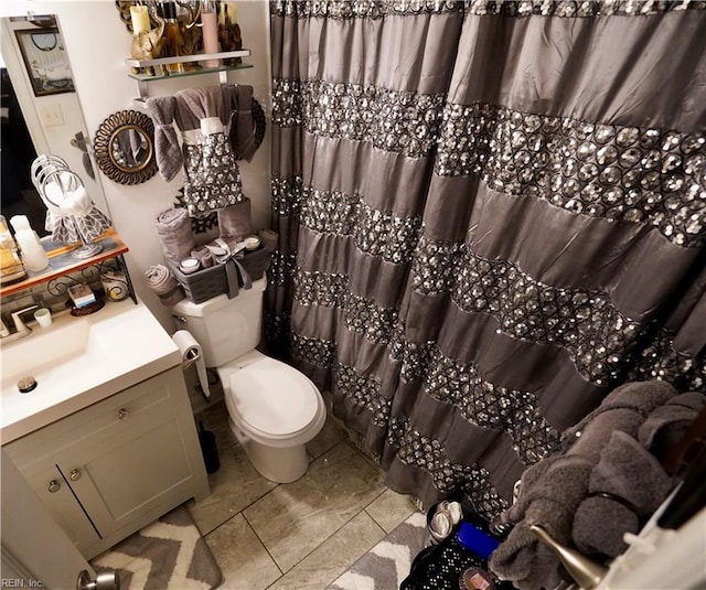 820 Pine Tree Ct, Newport News, VA 23608 - full bath featuring toilet, a shower with curtain, and vanity
