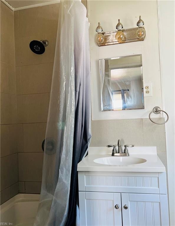 full bath featuring vanity