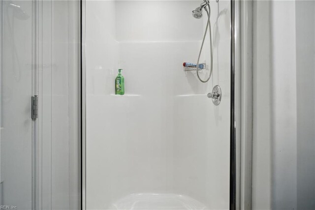422 New London Pl, Virginia Beach, VA 23454 - bathroom featuring a shower stall