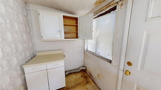 1233 Transylvania Ave, Chesapeake, VA 23324 - detailed view of wooden ceiling