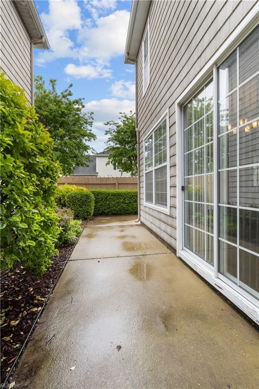 5324 Tamworth Pl, Virginia Beach, VA 23455 - view of patio featuring fence