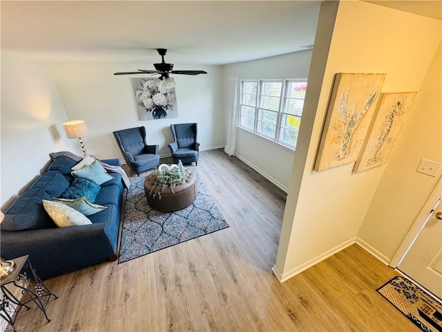 529 Stockton St, Hampton, VA 23669 - living area featuring wood finished floors, a ceiling fan, and baseboards