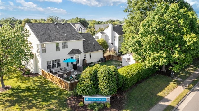 drone / aerial view with a residential view
