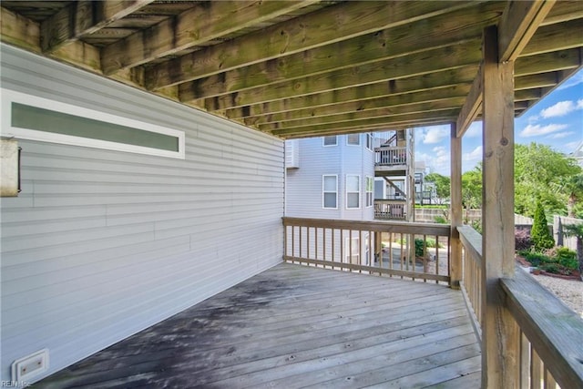 828 Vanderbilt Ave, Virginia Beach, VA 23451 - view of wooden terrace