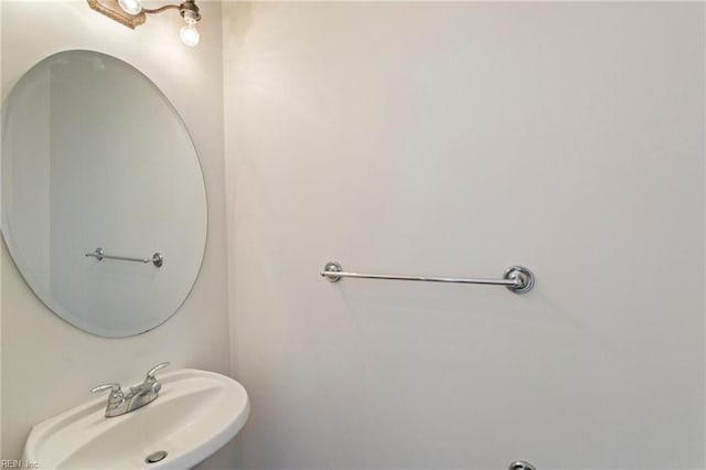 419 Hastings Pl, Suffolk, VA 23433 - bathroom featuring a sink