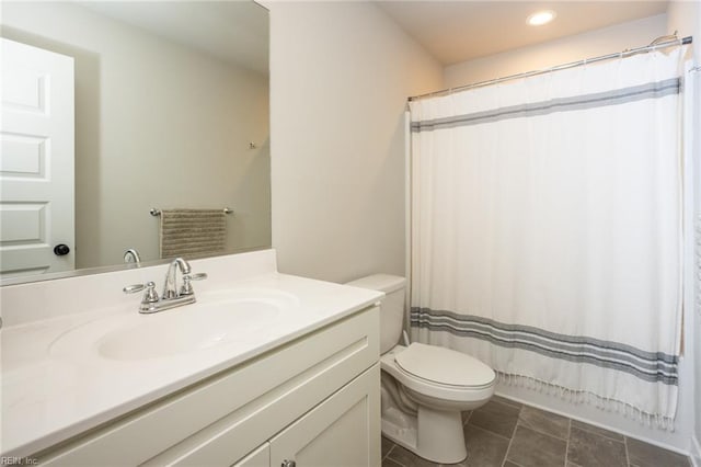 bathroom with vanity, recessed lighting, toilet, and a shower with curtain