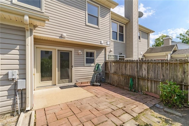 117 Gnarled Oak Ln, Yorktown, VA 23692 - view of patio / terrace with fence