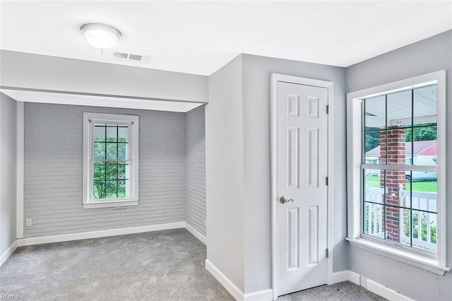 913 Garfield Ave, Suffolk, VA 23434 - interior space featuring baseboards and visible vents