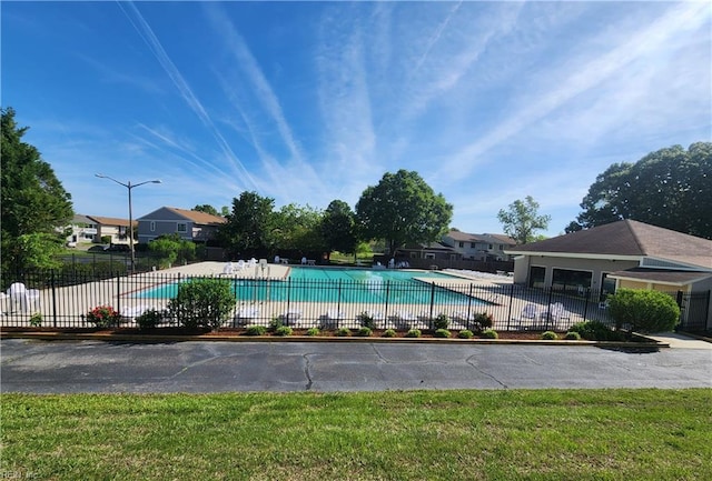 pool with fence