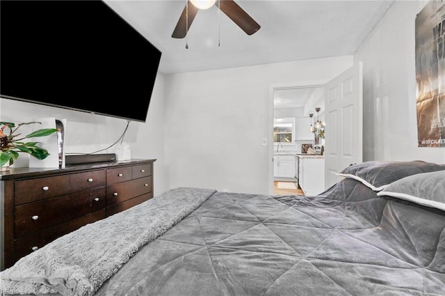 bedroom featuring ceiling fan