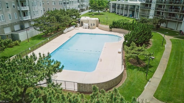 2830 Shore Dr Unit 900, Virginia Beach, VA 23451 - pool featuring fence and a yard