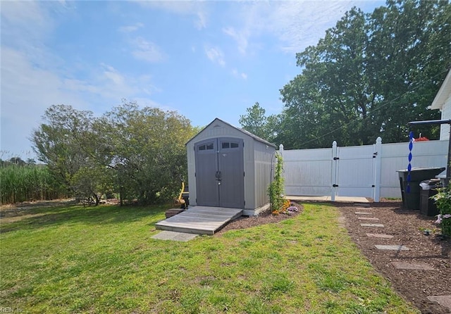 215 N 6th St, Hampton, VA 23664 - view of shed with a gate and fence