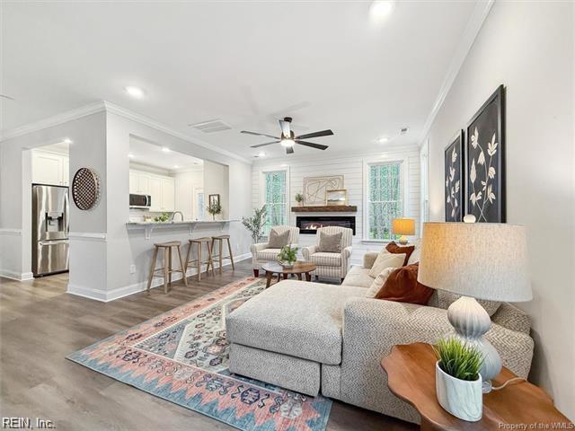 3009 Ridge Dr, Toano, VA 23168 - living room with crown molding, a ceiling fan, recessed lighting, and wood finished floors
