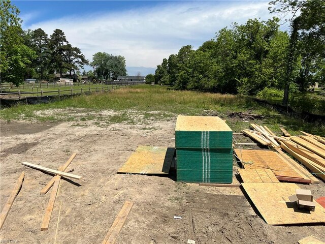 1453 Whittamore Rd, Chesapeake, VA 23322 - surrounding community with fence and uncovered parking