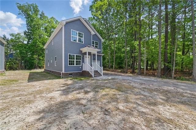 view of front facade featuring crawl space