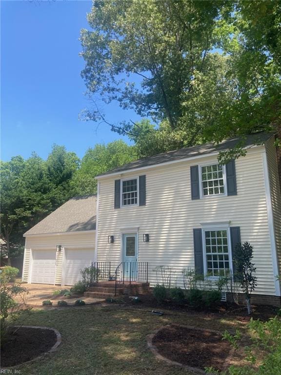 106 Running Man Trl, Yorktown, VA 23693 - colonial house with an attached garage