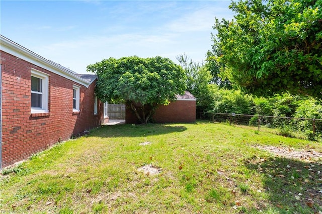 view of yard featuring fence