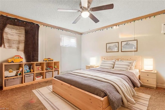 bedroom featuring ceiling fan, a textured ceiling, and carpet floors