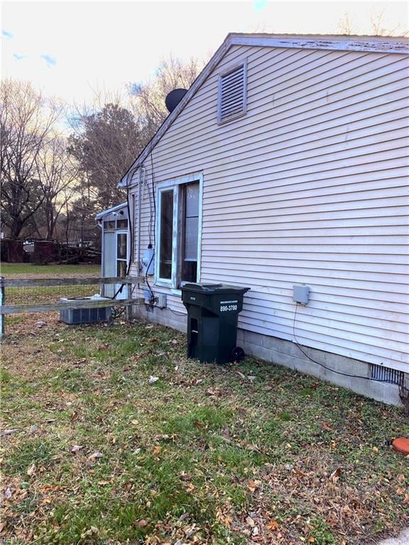 3810 Seaford Rd, Seaford, VA 23696 - view of home's exterior