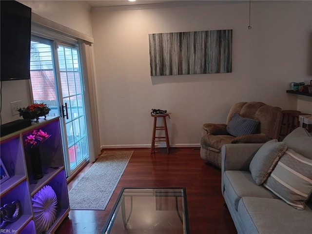 1815 Tidewater Dr, Norfolk, VA 23504 - living area featuring wood finished floors and baseboards