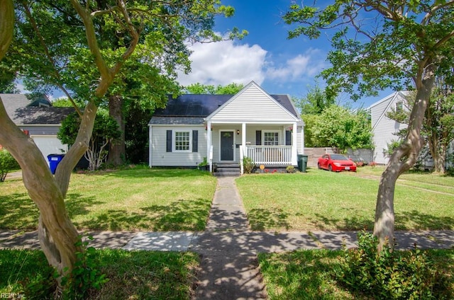 8123 Kenwood Dr, Norfolk, VA 23518 - bungalow-style home with covered porch and a front yard