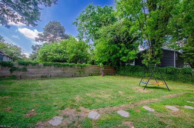 8123 Kenwood Dr, Norfolk, VA 23518 - view of yard