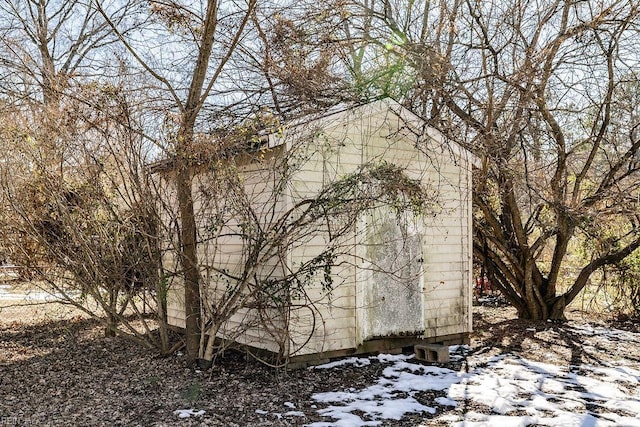 view of side of property