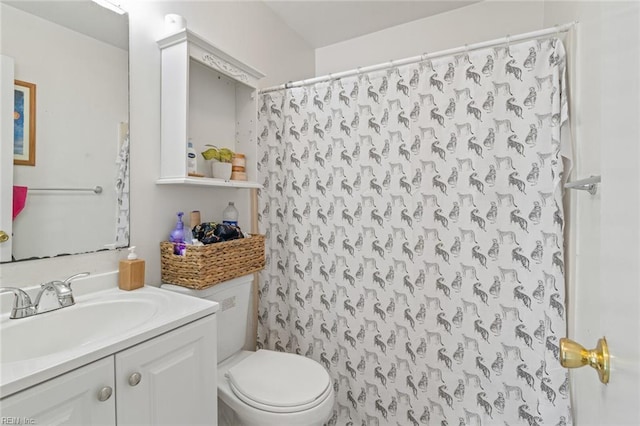 120 Commodore Dr, Hampton, VA 23669 - bathroom featuring toilet, vanity, and a shower with shower curtain