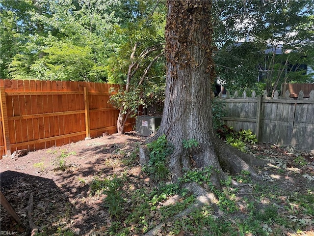 view of fenced backyard