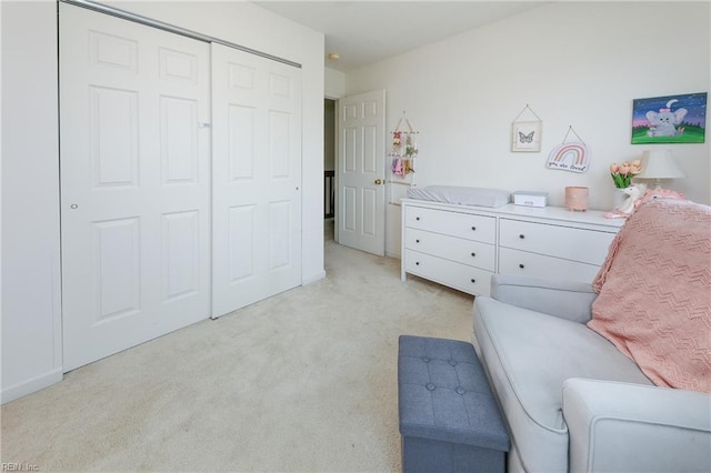 1242 Woods Edge Cir, Suffolk, VA 23434 - living area with light colored carpet