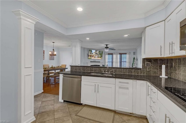112 Two Turkey Run, Yorktown, VA 23692 - kitchen featuring appliances with stainless steel finishes, a sink, a ceiling fan, recessed lighting, and a peninsula
