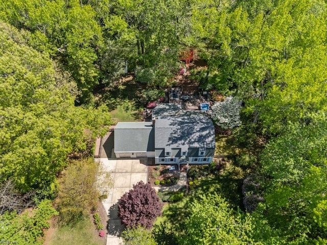aerial view of property and surrounding area