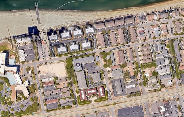 aerial view of property and surrounding area