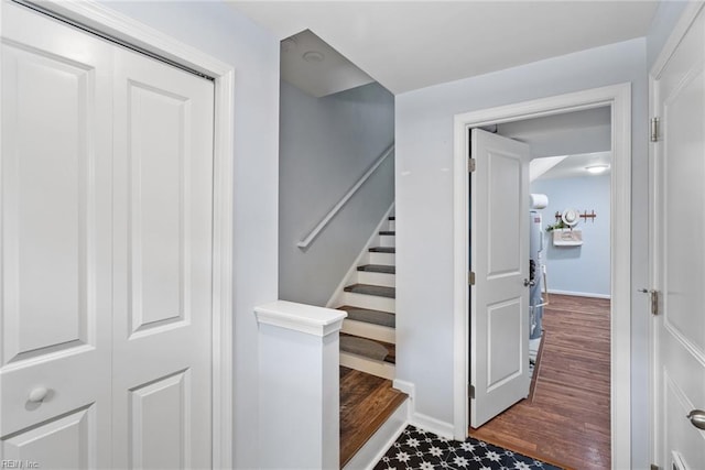 703 Lakeview Cv, Smithfield, VA 23430 - staircase with baseboards