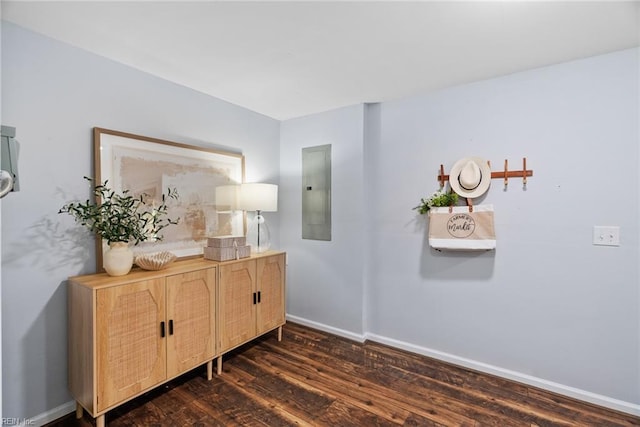 703 Lakeview Cv, Smithfield, VA 23430 - hall featuring electric panel, dark wood finished floors, and baseboards