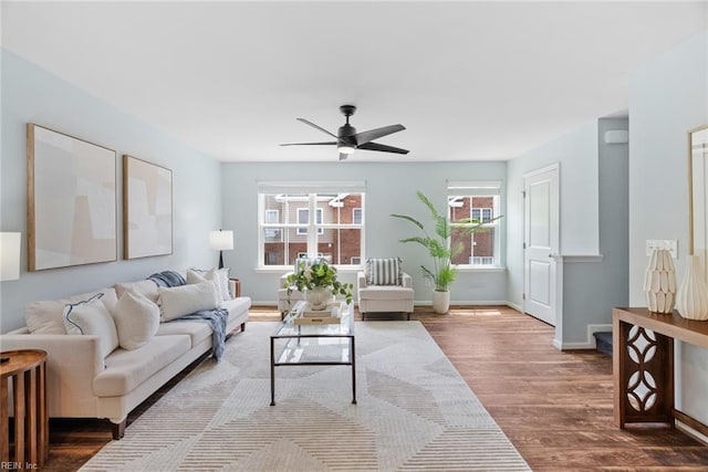 703 Lakeview Cv, Smithfield, VA 23430 - living area with wood finished floors, a ceiling fan, and baseboards