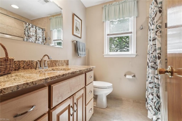 16 Windy Point Dr, Poquoson, VA 23662 - full bathroom featuring toilet, vanity, baseboards, and a shower with curtain