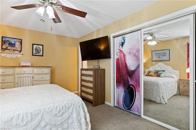 1005 Villas Ct, Virginia Beach, VA 23456 - bedroom with carpet, a ceiling fan, and a textured ceiling