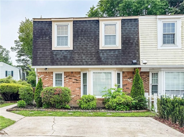 634 Biltmore Dr, Virginia Beach, VA 23454 - view of front of property featuring a shingled roof, mansard roof, and brick siding