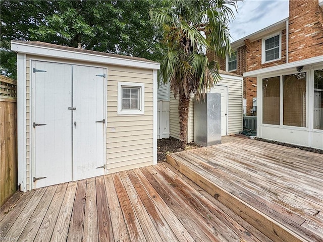 634 Biltmore Dr, Virginia Beach, VA 23454 - deck with a storage unit and an outbuilding