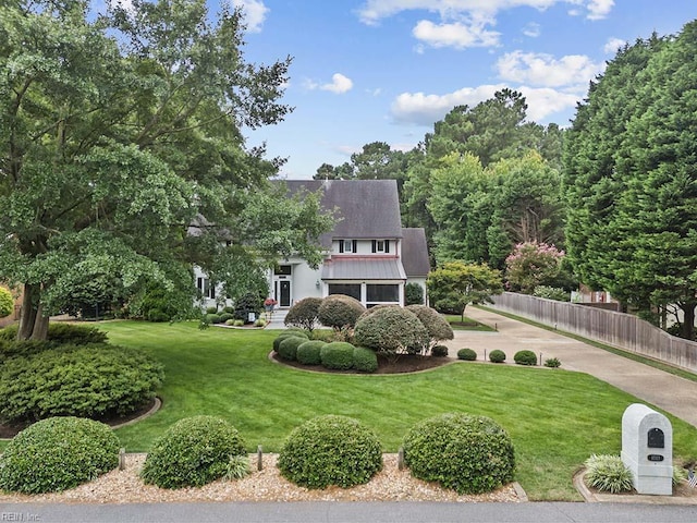 view of front of property
