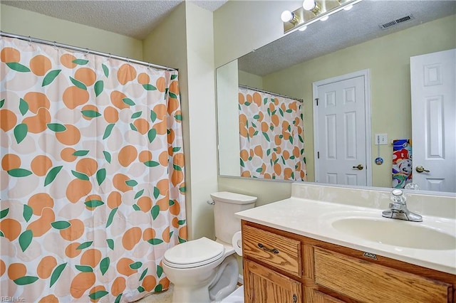 841 Masters Trl, Newport News, VA 23602 - full bath featuring toilet, vanity, a textured ceiling, and curtained shower