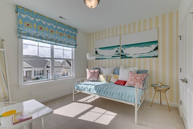 2234 Captiva Ln, Chesapeake, VA 23321 - living area with carpet, baseboards, and wallpapered walls